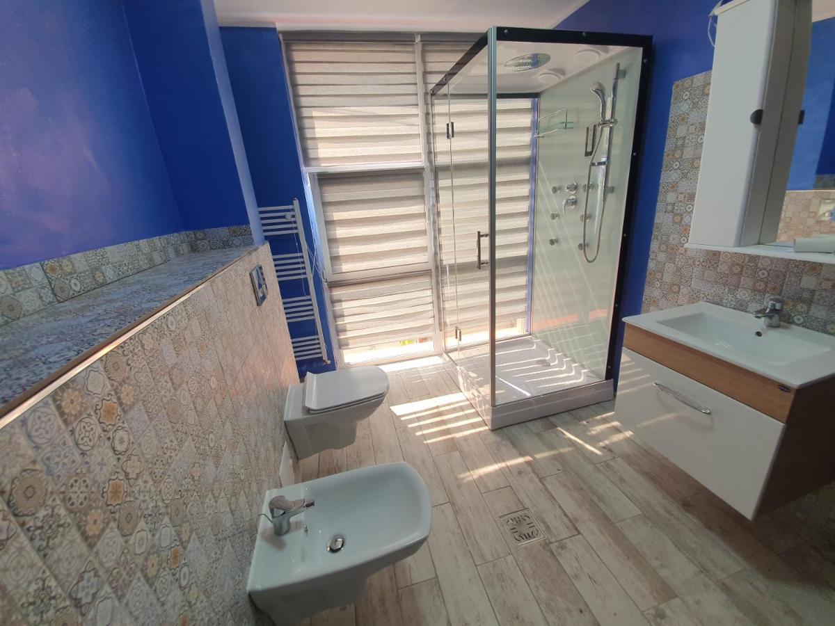 Apartament Negris Bîrlad Buitenkant foto